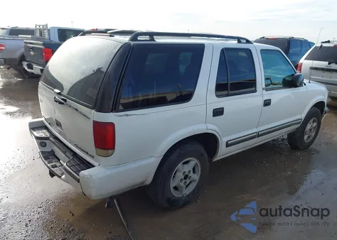 2000 Chevrolet Blazer Ls from USA, damaged, VIN 1GNDT13W0Y2349021